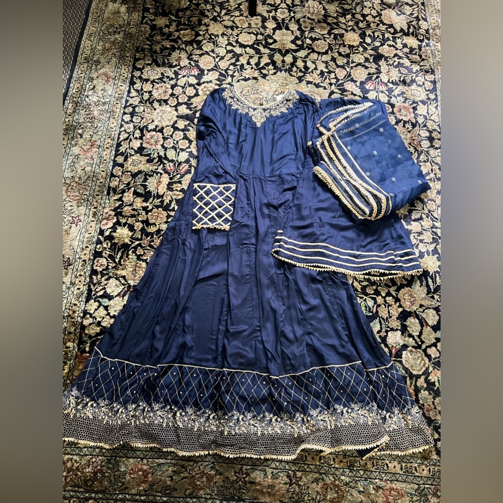 3 piece stitched suit
